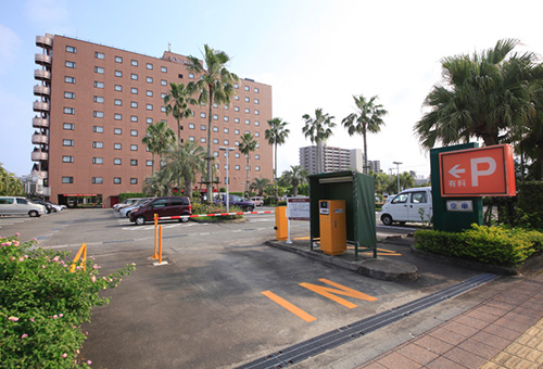 画像:ホテル平面駐車場