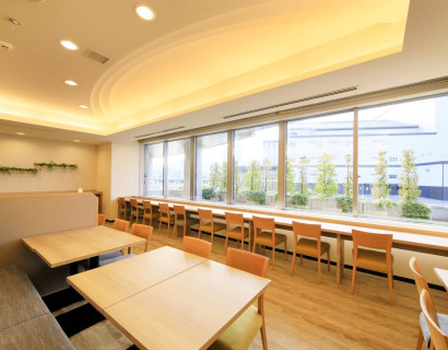 無料で利用できるラウンジコーナー