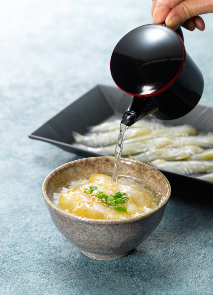リッチモンドホテル青森の朝食ビュッフェで提供されるひらめのお茶漬け