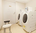 画像:コインランドリー