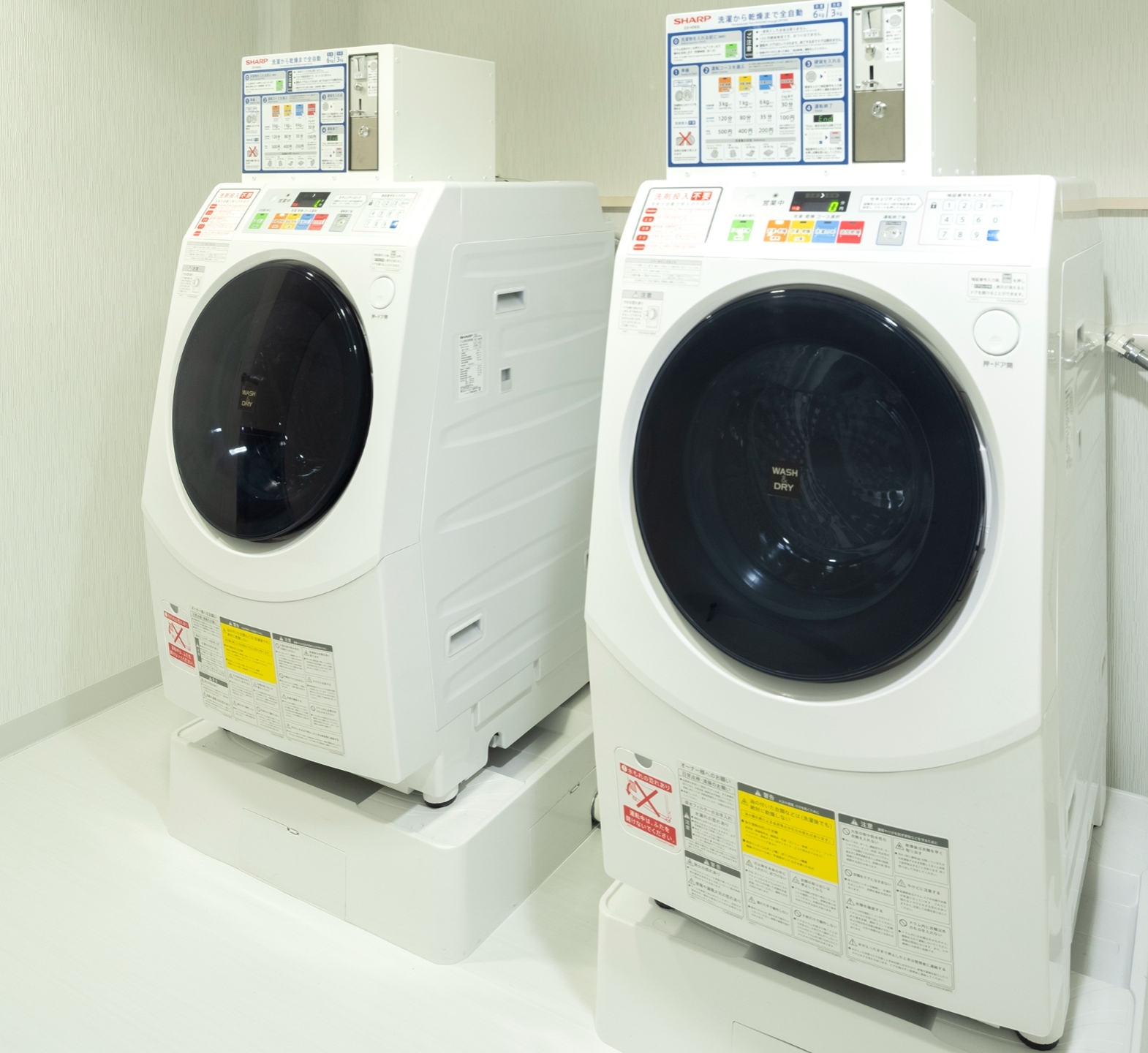 画像:コインランドリー