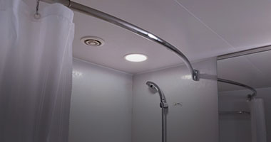 画像:シャワーカーテンレール