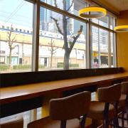 リッチモンドホテル名古屋新幹線口のレストランでは新幹線をご覧いただけます