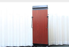 画像:コルビー社製ズボンプレッサー