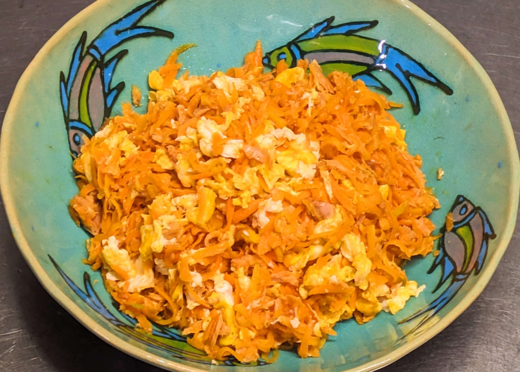 【にんじんしりしり】<br>沖縄の定番家庭料理のにんじんしりしりがお召し上がりいただけます。<br>にんじんと卵の自然な甘さで食べやすく仕上げております。